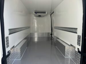 new renault master vans 5