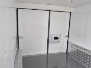 new renault traffic vans 1