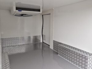 new renault traffic vans 3