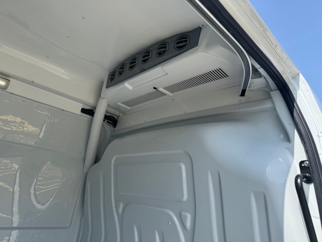 refrigerated vans for medicines 1